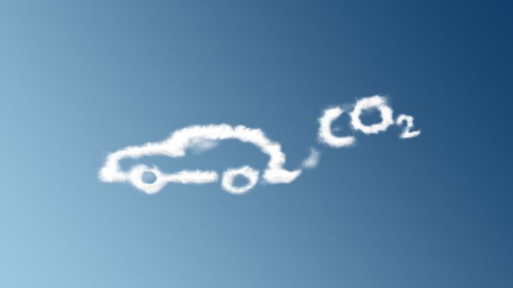 Image d'un nuage représentant une voiture avec un nuage de Co2 derrière